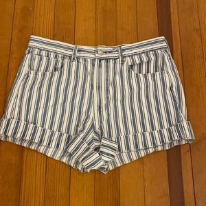 Striped///patterned shorts